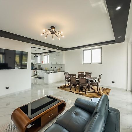 Апарт отель Avian Court Penthouse Найваша Экстерьер фото